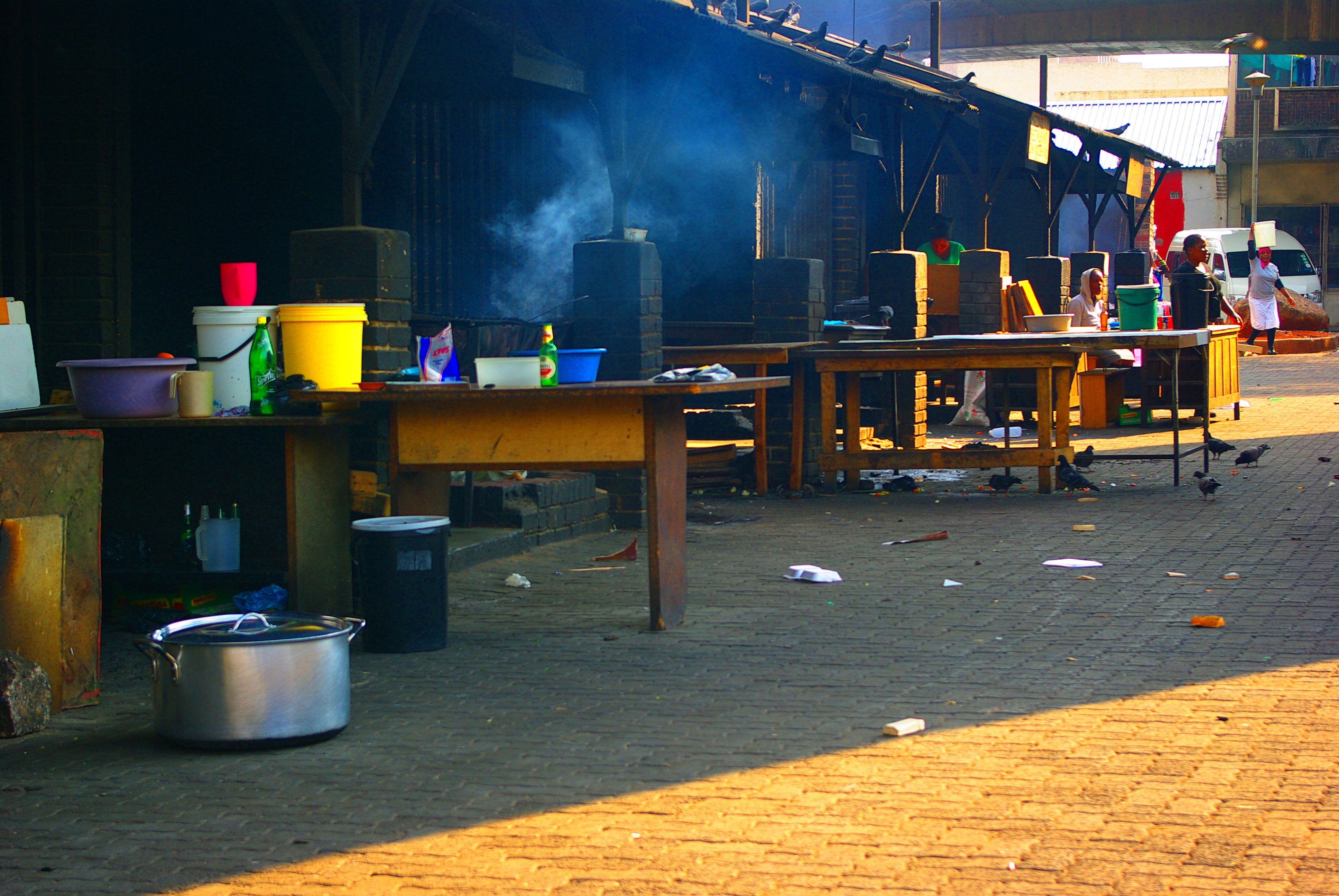 convert -modulate 100,250 IMGP8582.JPG IMGP8582_saturate.JPG